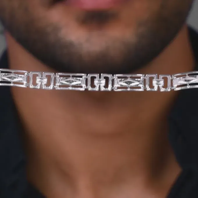 Aditya Roy Kapur Silver Classy Link Bracelet For Him