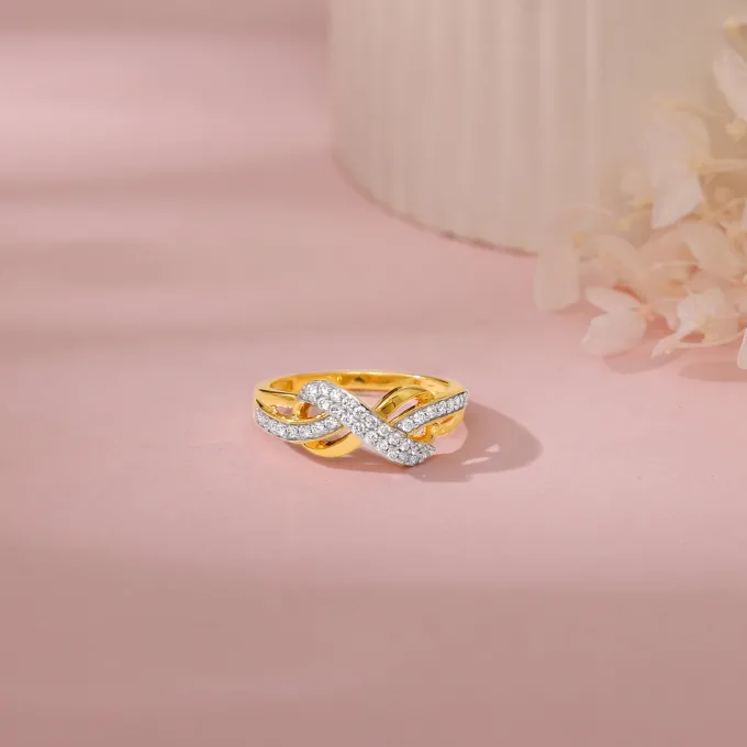 Anushka Sharma Gold Everlasting Lab Grown Diamond Ring