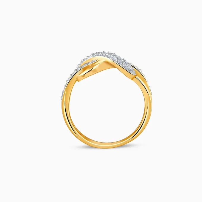 Anushka Sharma Gold Everlasting Lab Grown Diamond Ring