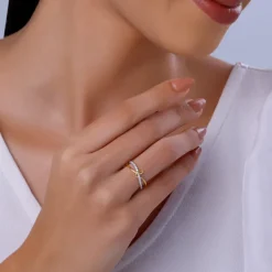 Anushka Sharma Gold Forever Knot Diamond Ring