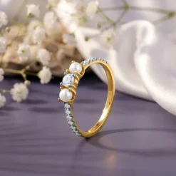 Anushka Sharma Gold Lumineuse Shine Lab Grown Diamond Ring (Size 12)