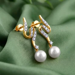 Anushka Sharma Gold Viera Lab Grown Diamond Earrings