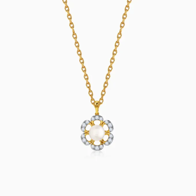 Anushka Sharma Gold Zahra Shine Lab Grown Diamond Pendant