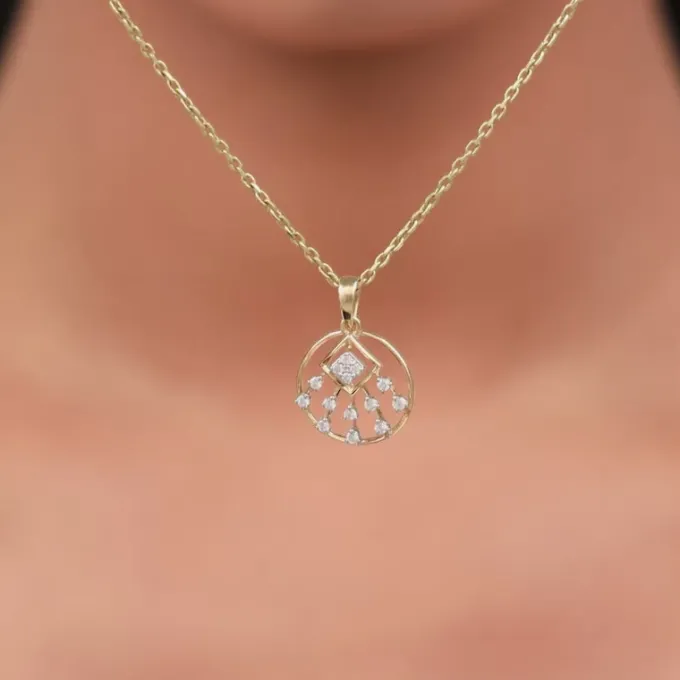 Gold Admiring Shine Lab Grown Diamond Pendant