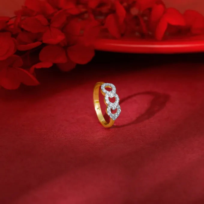 Gold Aureline Diamond Ring