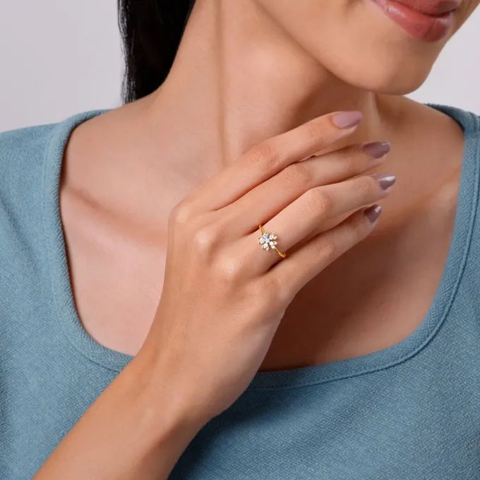Gold Blooming Lab Grown Diamond Ring