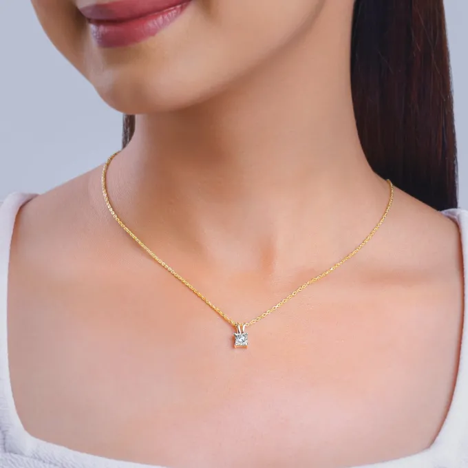 Gold Boxy Diamond Pendant