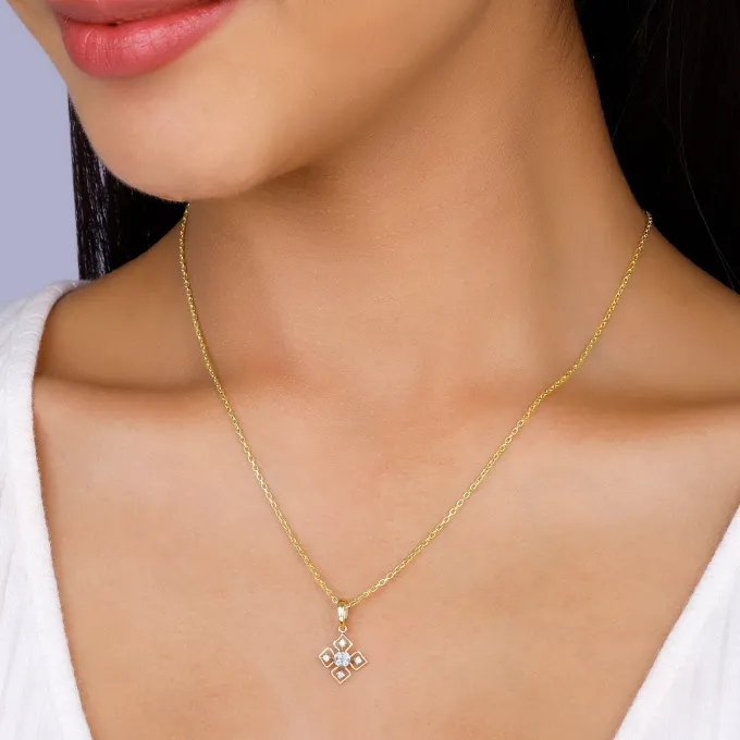Gold Dazzling Diamond Pendant