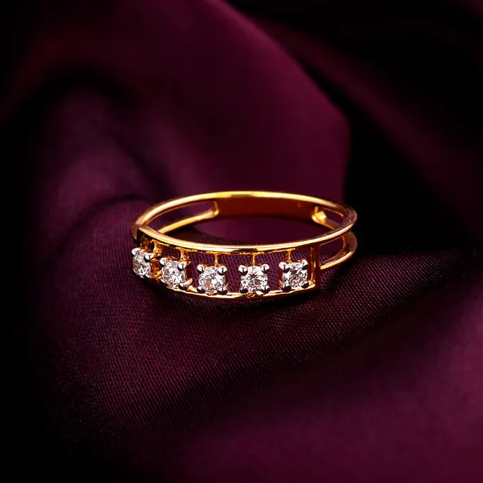 Gold Dazzling Diamond Ring