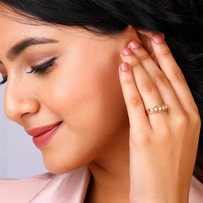 Gold Dazzling Diamond Ring