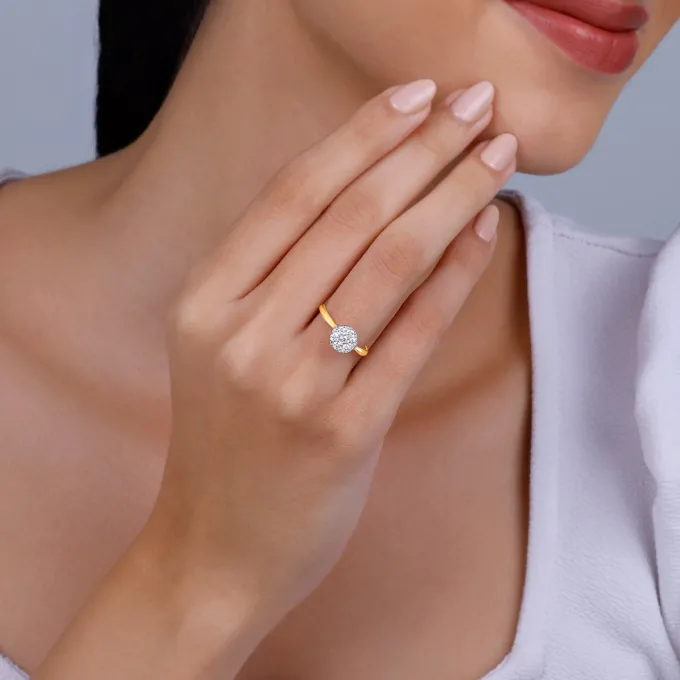 Gold Dew Drop Diamond Ring
