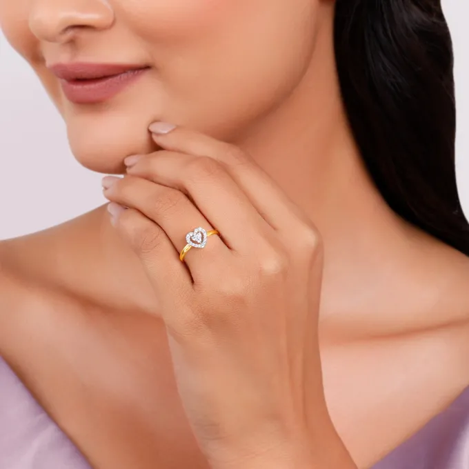 Gold Dil Lab Grown Diamond Ring