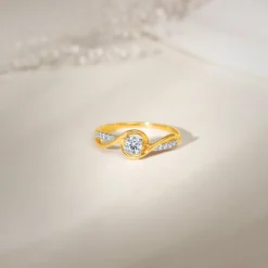 Gold Enchante Lab Grown Diamond Ring