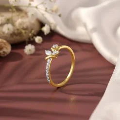 Gold Floret Dream Lab Grown Diamond Ring (Size 12)