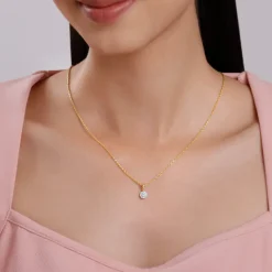 Gold Gorgeous Cluster Diamond Pendant
