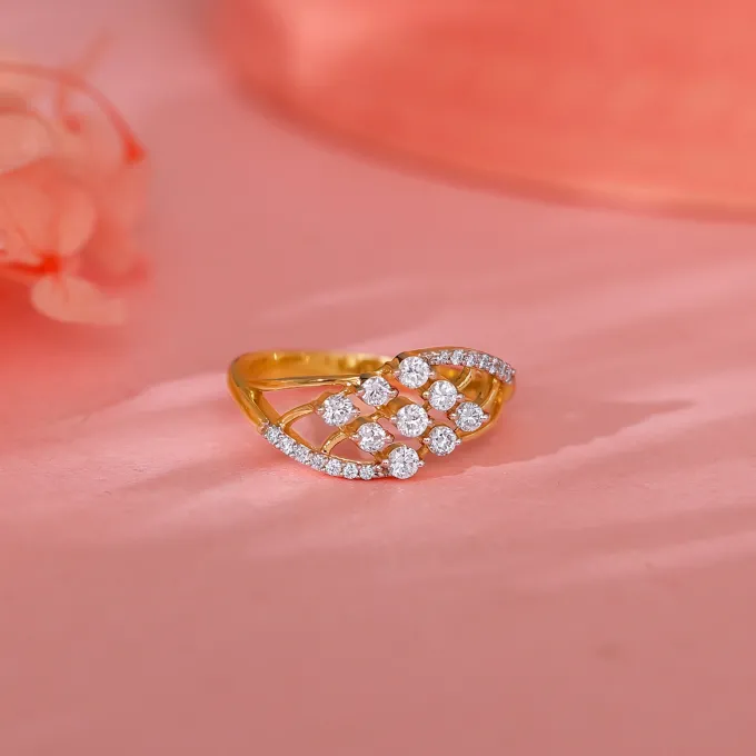 Gold Graceful Wave Diamond Ring
