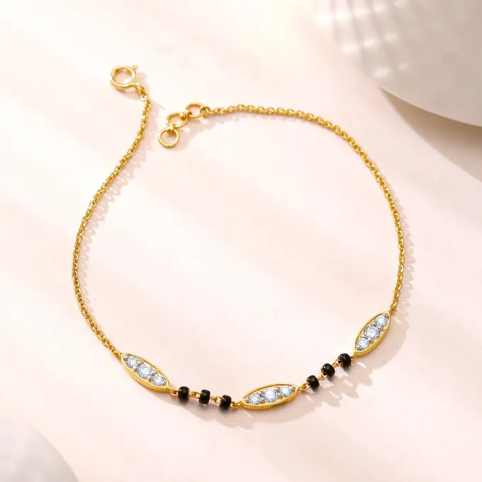 Gold Isha Diamond Mangalsutra Bracelet