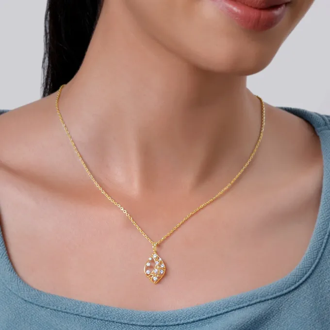 Gold Leafy Glam Lab Grown Diamond Pendant