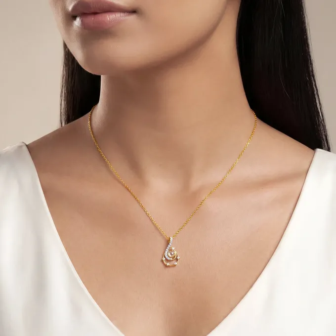 Gold Lustre Waves Lab Grown Diamond Pendant