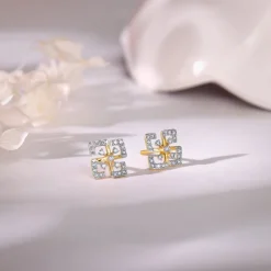 Gold Quadrado Diamond Earrings