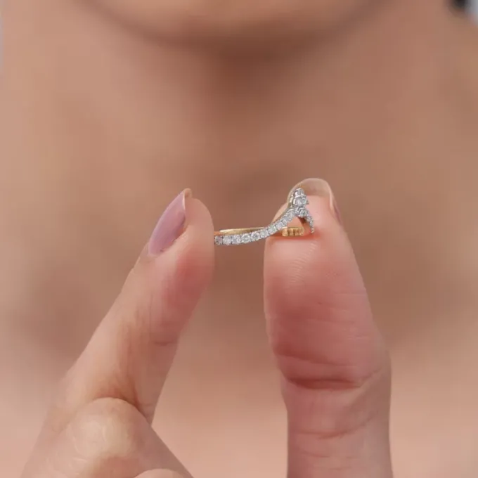 Gold Scallop Shine Lab Grown Diamond Ring