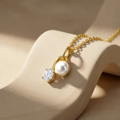 Gold Serene Glow Lab Grown Diamond Pendant
