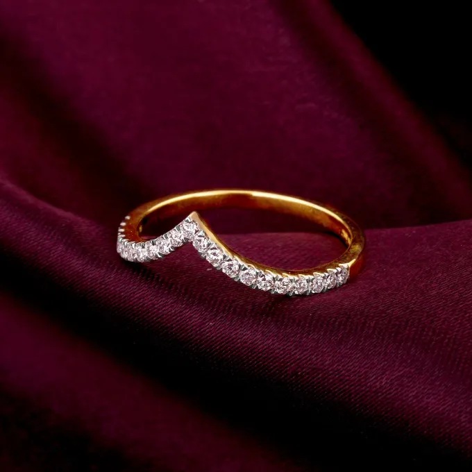 Gold Serene Valley Diamond Ring