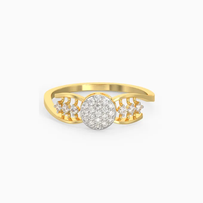 Gold Shining Cluster Diamond Ring