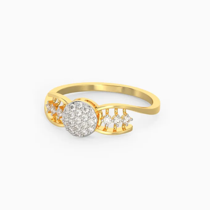 Gold Shining Cluster Diamond Ring