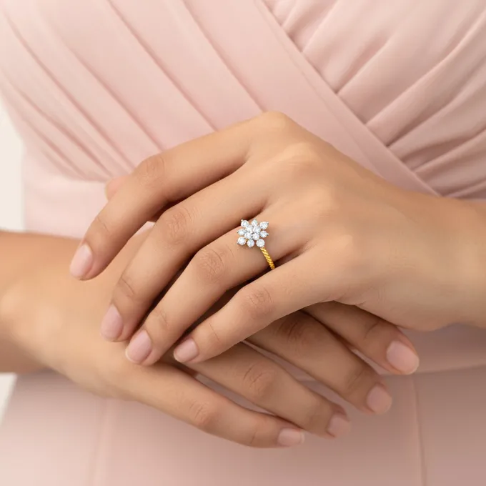 Gold Snowflake Beaded Lab Grown Diamond Ring