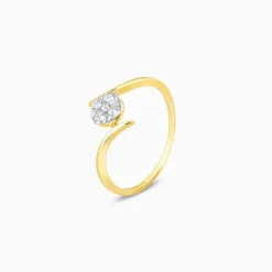Gold Splendid Embrace Diamond Ring