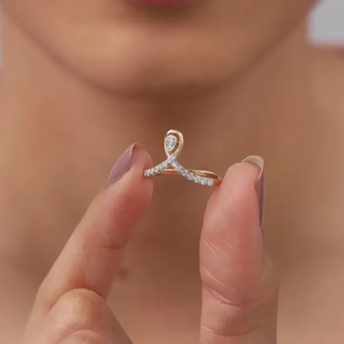 Gold Stylish Glow Lab Grown Diamond Ring