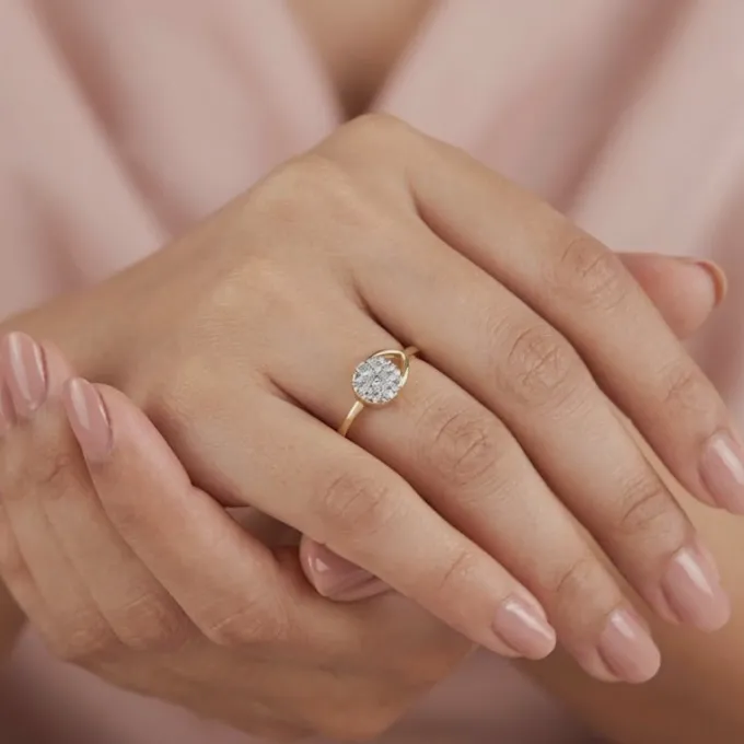 Gold Teardrop Halo Lab Grown Diamond Ring (Size 12)
