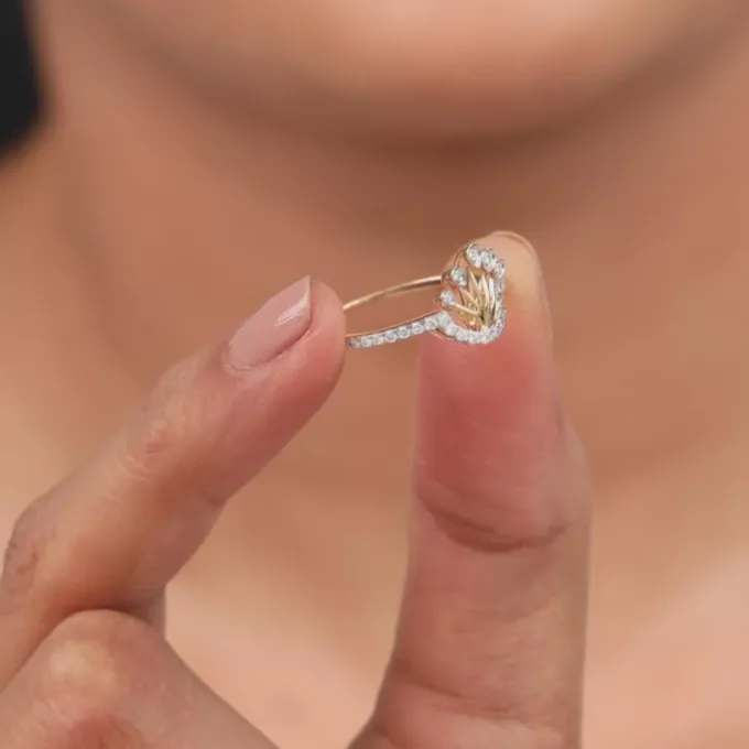 Gold Twinkle Throne Lab Grown Diamond Ring