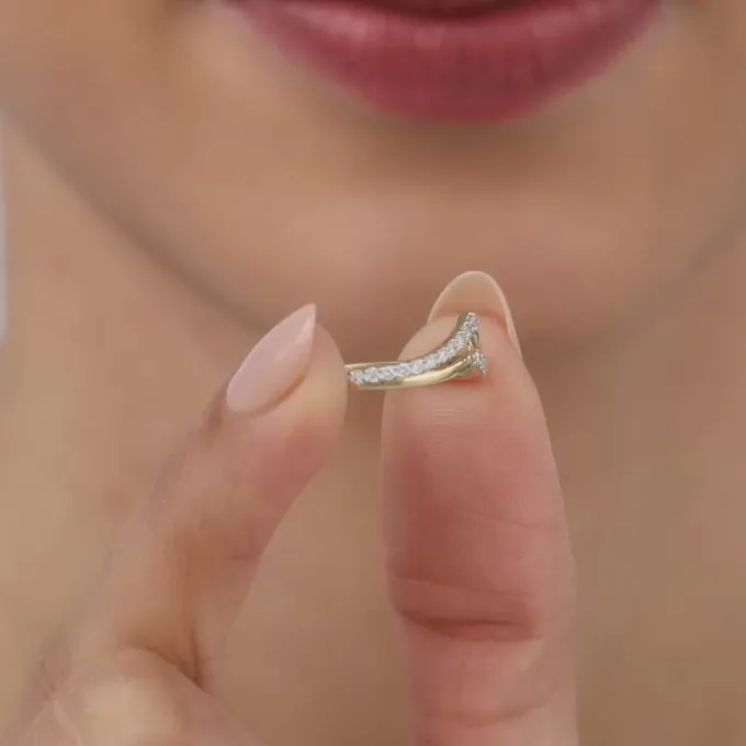 Gold Vividia Diamond Ring