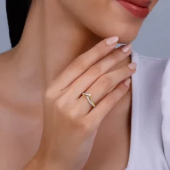 Gold Vividia Diamond Ring