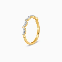 Gold Wavy Wonder Lab Grown Diamond Ring