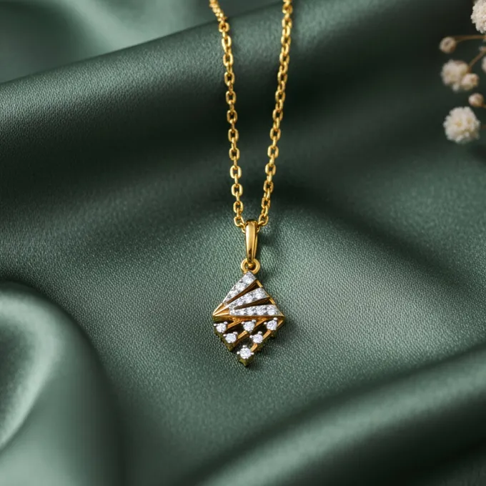 Gold Zyra Motif Lab Grown Diamond Pendant