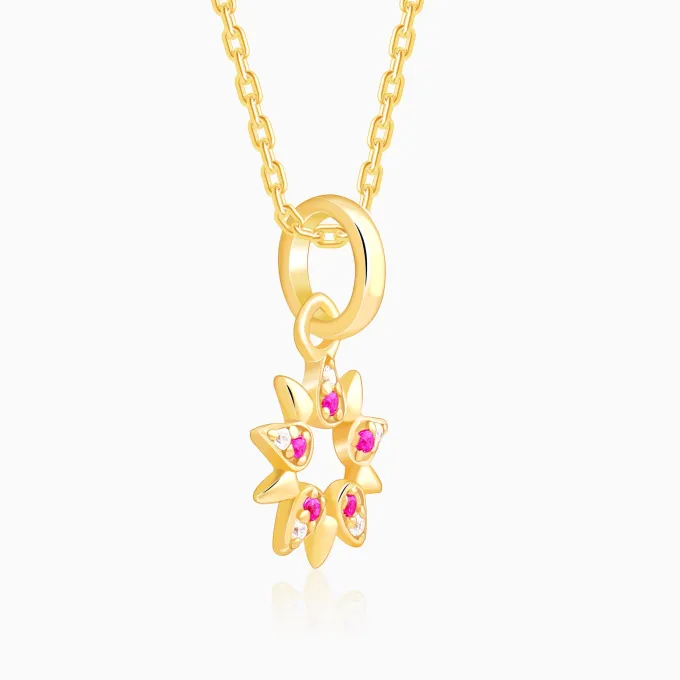 Golden Amaryllis Pendant With Link Chain