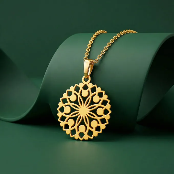 Golden Aura Tangle Pendant With Link Chain