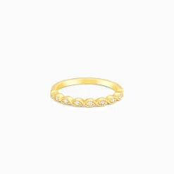 Golden Elegant Twist Ring