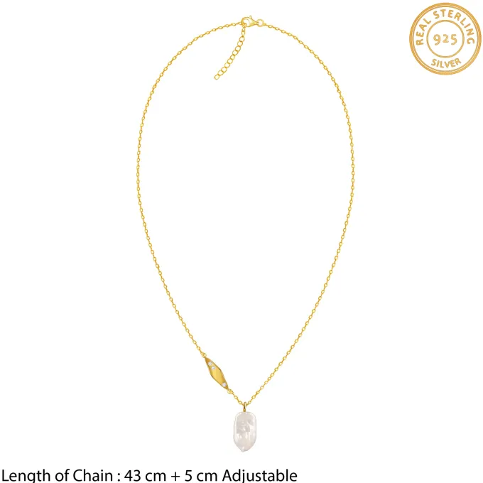 Golden Emilia Pearl Necklace
