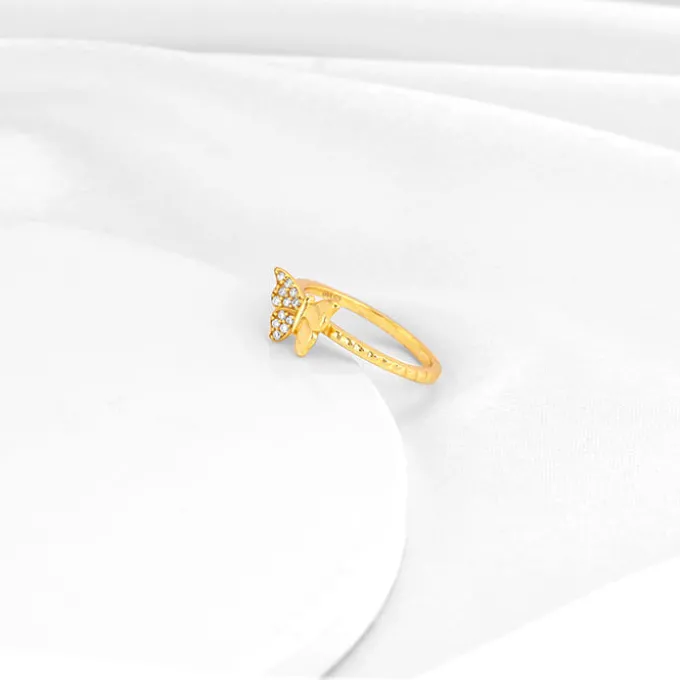 Golden Fluttery Wings Ring