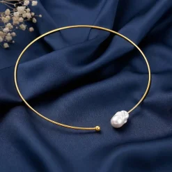 Golden Judy Pearl Necklace