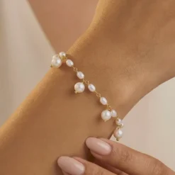 Golden Julianne Pearl Bracelet
