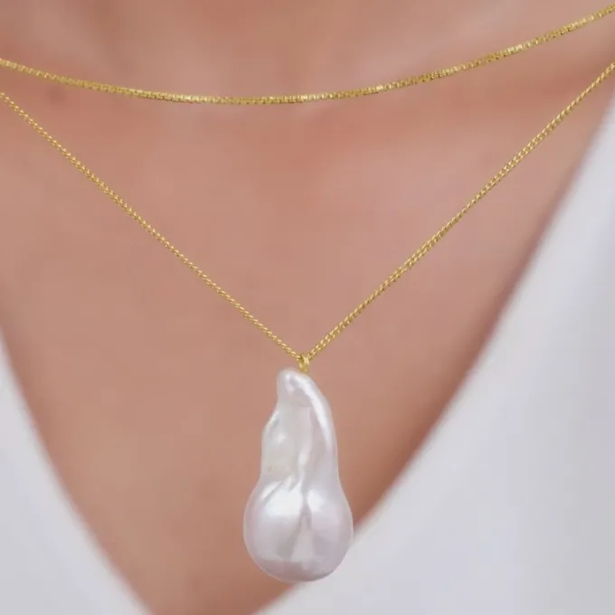Golden Megan Pearl Necklace