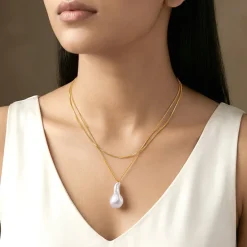Golden Megan Pearl Necklace