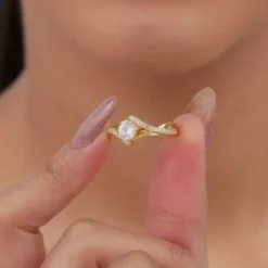 Golden Rhomboid Ring