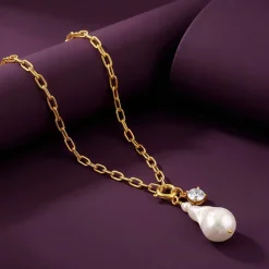 Golden Shailene Pearl Necklace
