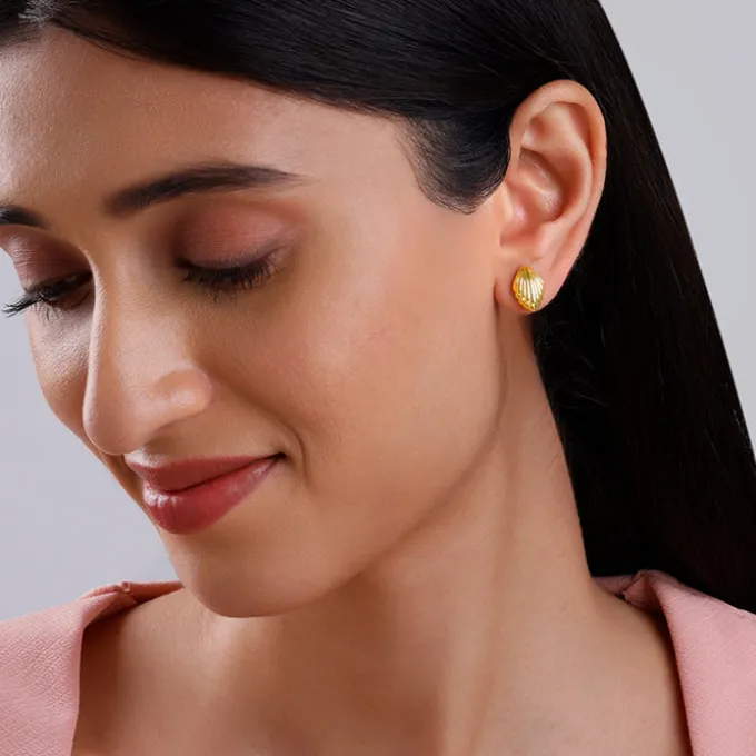 Golden Shellé Earrings